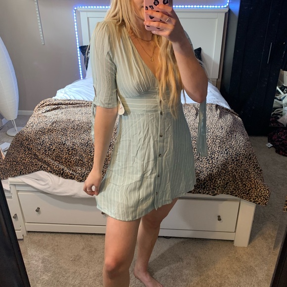 ALTARD STATE DRESS - Picture 5 of 8